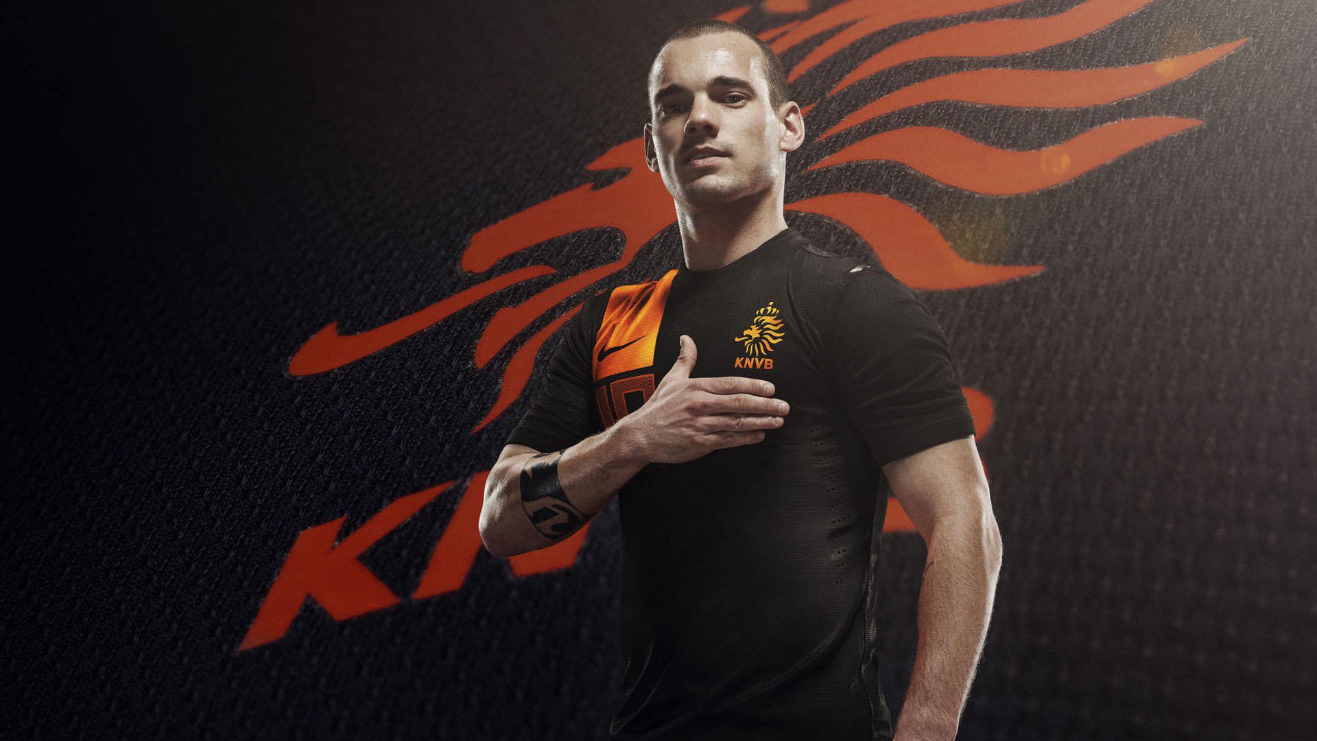 “营地露天瑜伽静心夜” 天幕下完成整套冥想课程